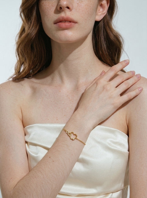Maison Naïne Gold Heart & Infinity Chain Bracelet – 18K Gold