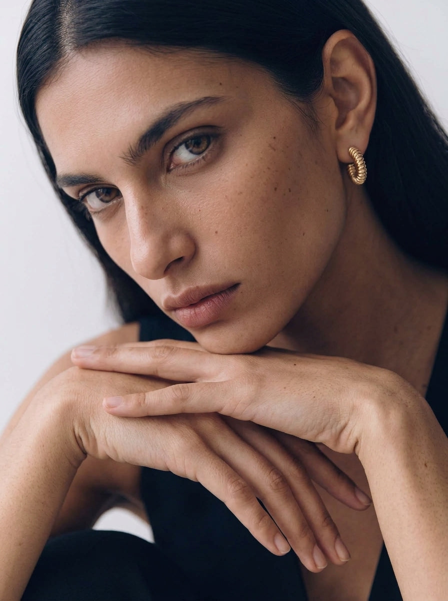 Maison Naïne Studs 5N Gold